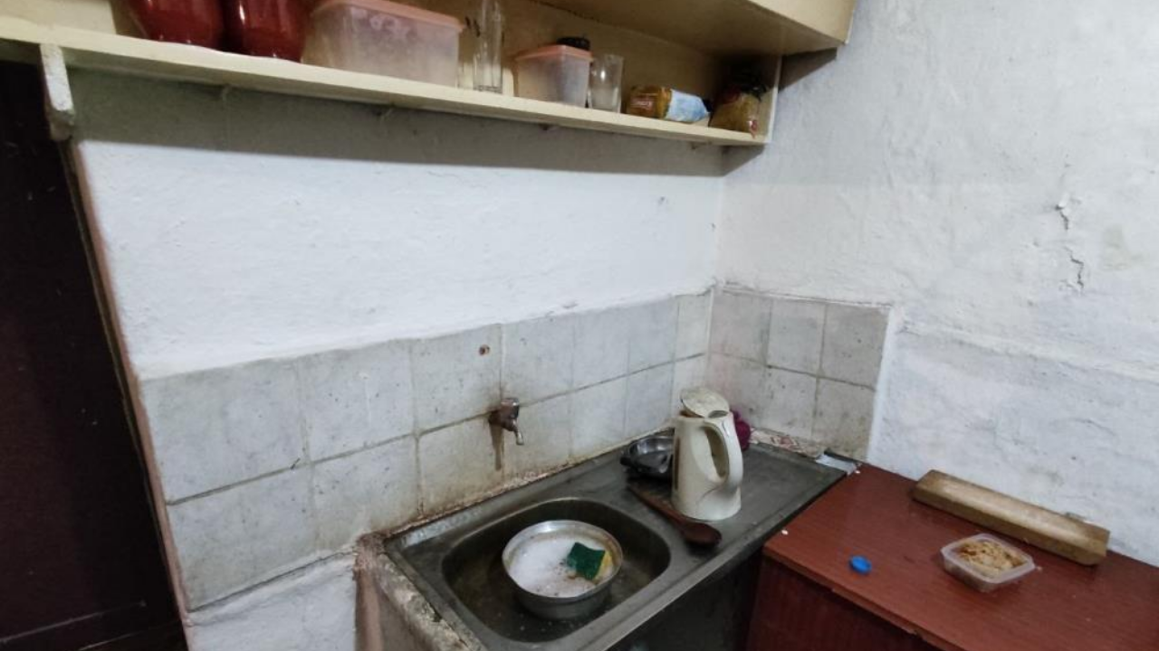 Nafaka borcu kömürlükte yaşamaya mahkum etti